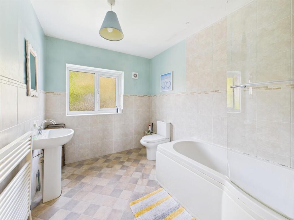 Additional image 19 of Low Wood, Wilsden, Bradford