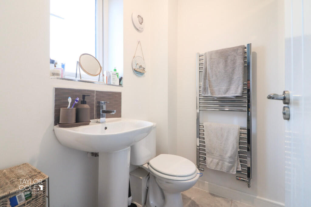 Additional image 14 of Meadow Way, Barley Fields