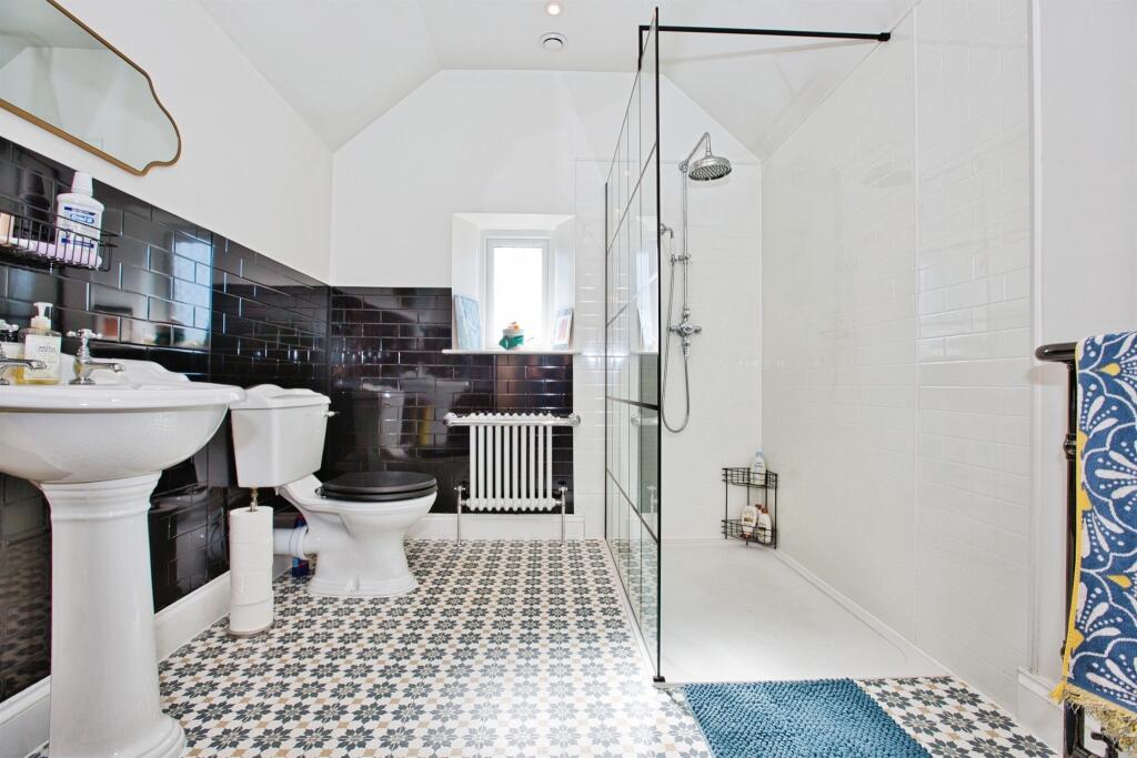 Additional image 14 of Camborne Place, YEOVIL