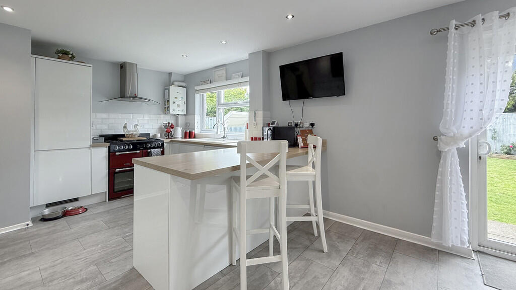 Additional image 3 of Manor Fields, Bratton