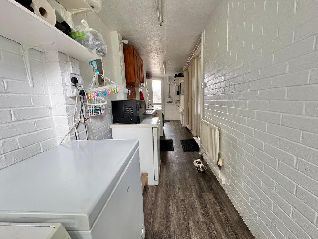 Additional image 12 of St Cuthberts Close, West Bromwich, West Midlands, B70 6TP