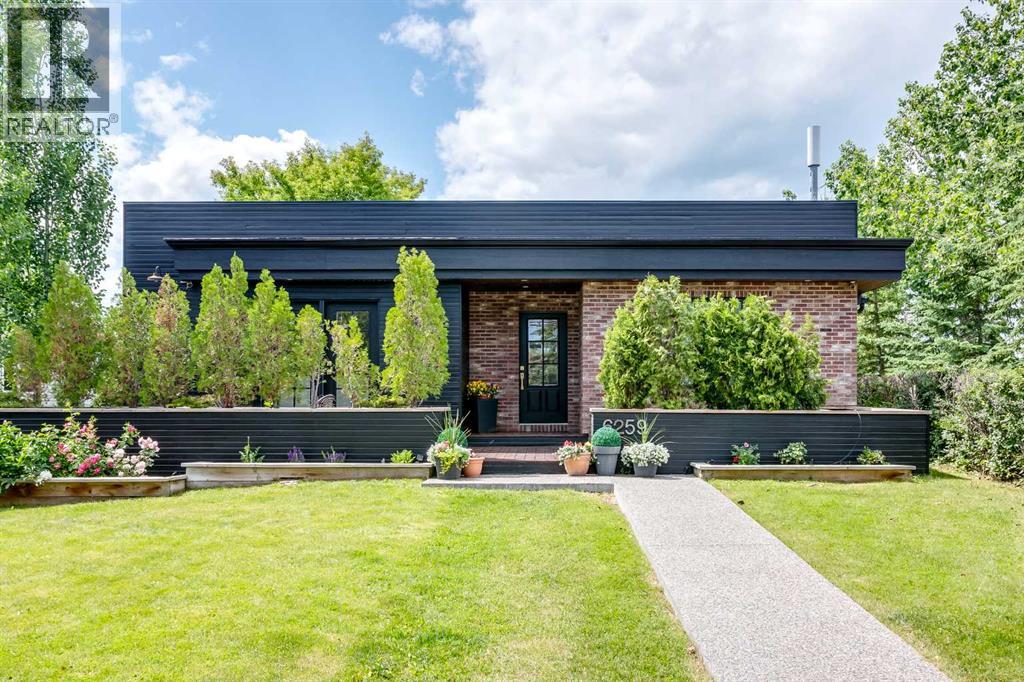 6259 72 Street NW|Calgary, Alberta T3B3V9