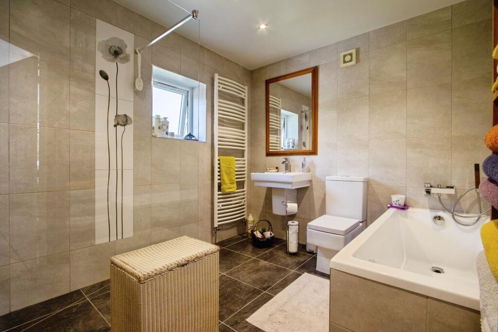 Additional image 15 of Tong Moor Side, Birkenshaw, Bradford, West Yorkshire, BD11