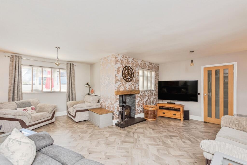 Additional image 8 of Ash Lane, No Mans Heath, Tamworth