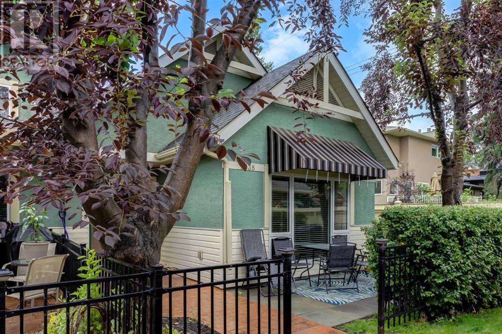 2538 17 Avenue SW|Calgary, Alberta T3E7G9