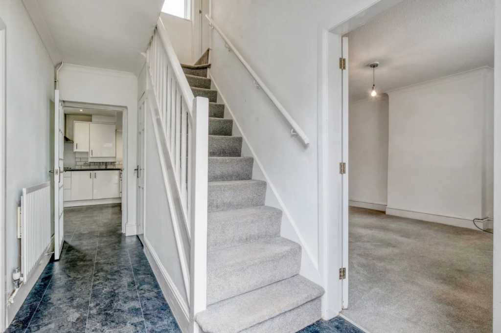 Additional image 10 of New Road, Studley, B80