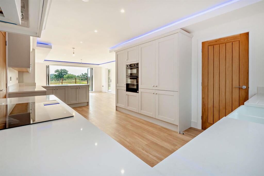 Additional image 12 of 2, Wells Cottage, Wootton Wawen, B95