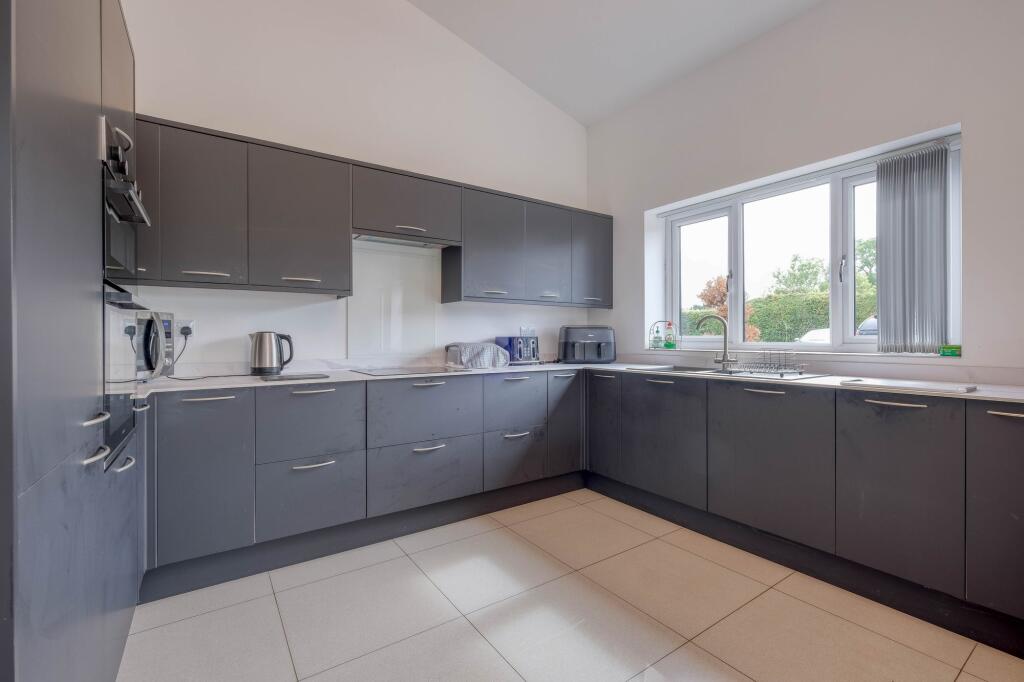 Additional image 9 of Droitwich Road, Bradley Green, B96