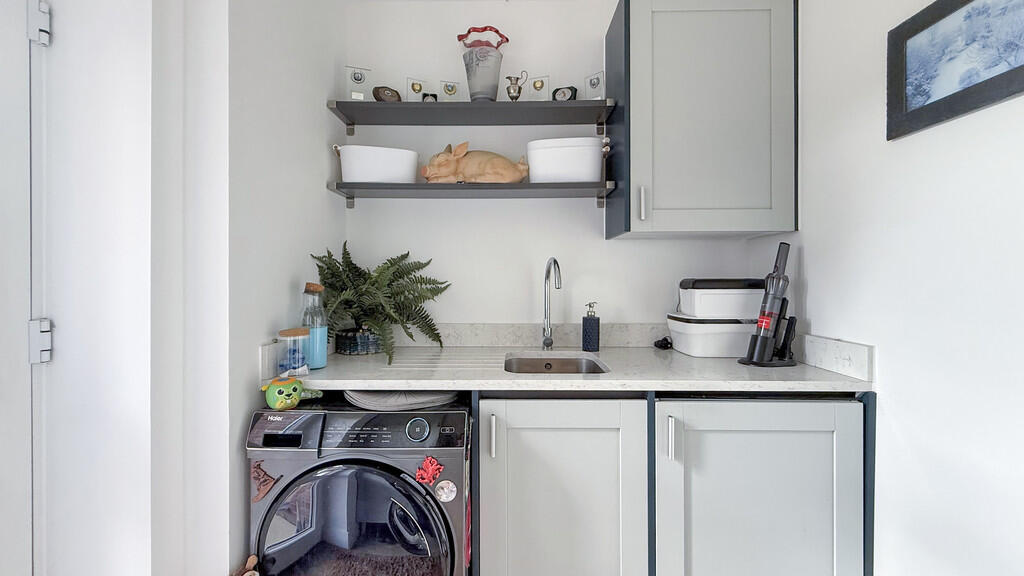 Additional image 9 of Kendall Lane, Semington