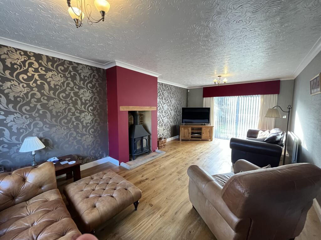 Additional image 2 of Oakridge Park, YEOVIL