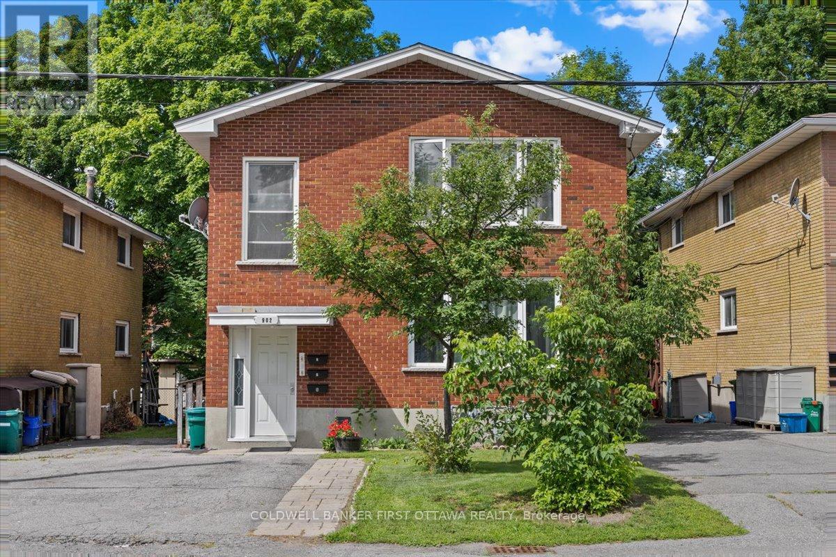 902 WATSON STREET|Ottawa, Ontario K2B6B9