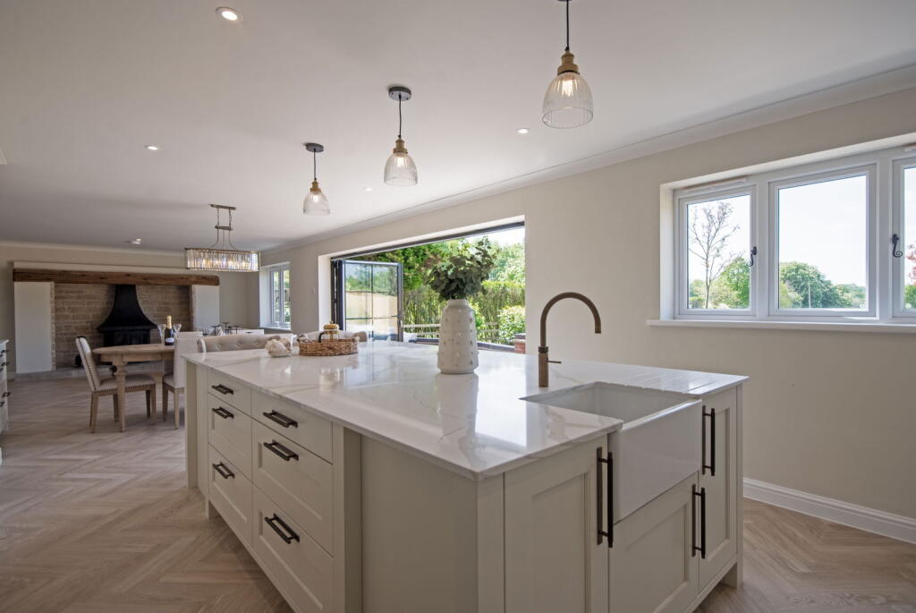 Additional image 9 of Henley Road, Henley-in-arden, B95 5NN