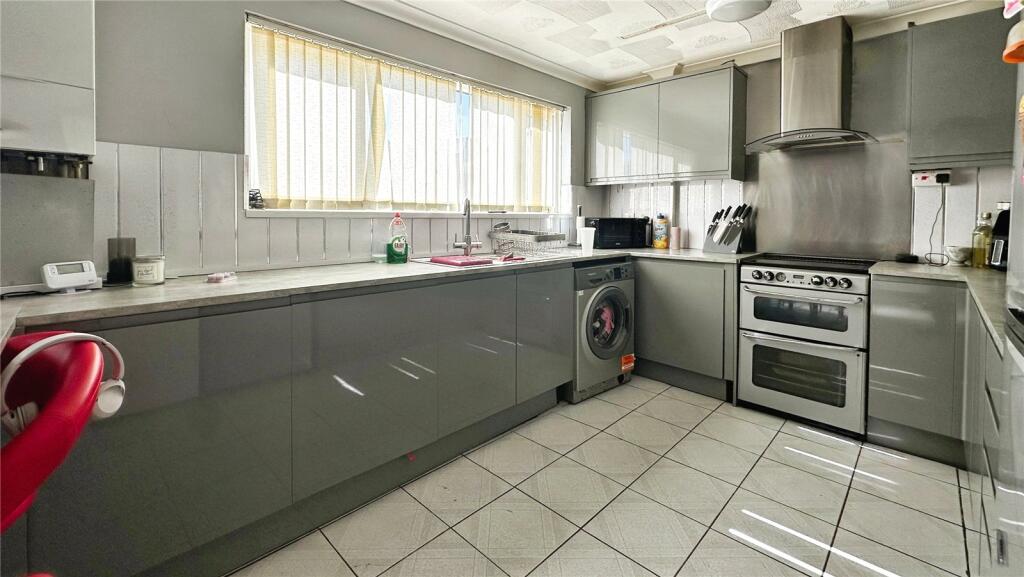 Additional image 11 of Shelley Close, Catshill, Bromsgrove
