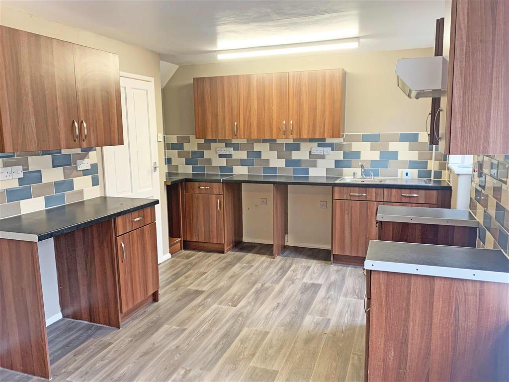 Additional image 4 of Summerfields, Henstridge, TEMPLECOMBE