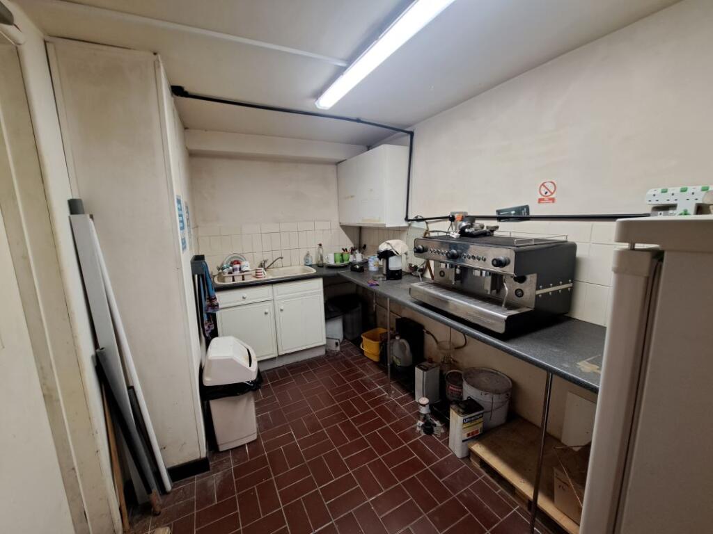 Additional image 21 of 24 Broad Street, Oldbury, West Midlands, B69 4SF