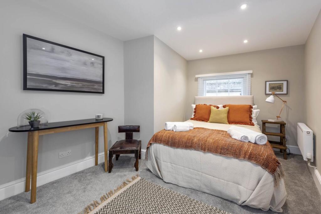 Additional image 8 of Flat 3, 12 Union Passage, Bath