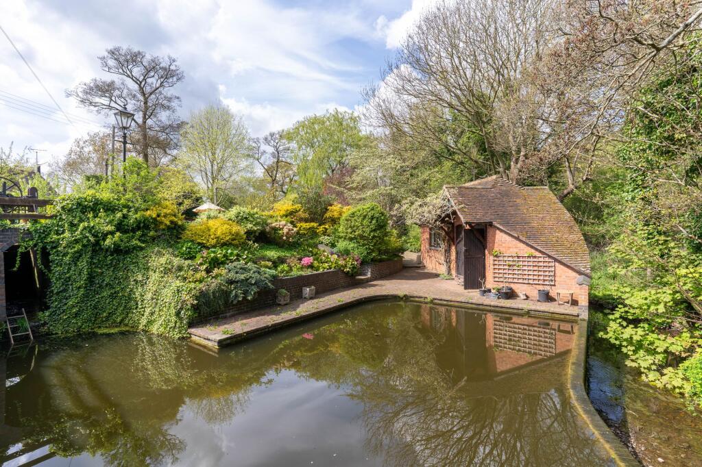 Additional image 49 of Old Rectory Lane, Alvechurch, B48