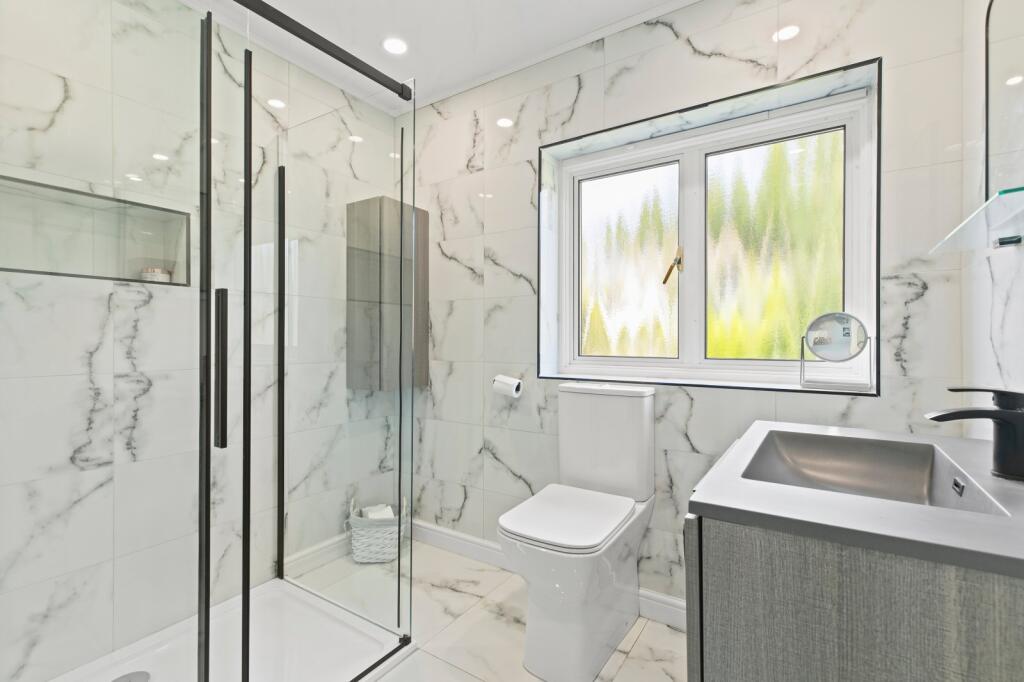 Additional image 12 of Woodvale Crescent, Bingley, West Yorkshire, BD16