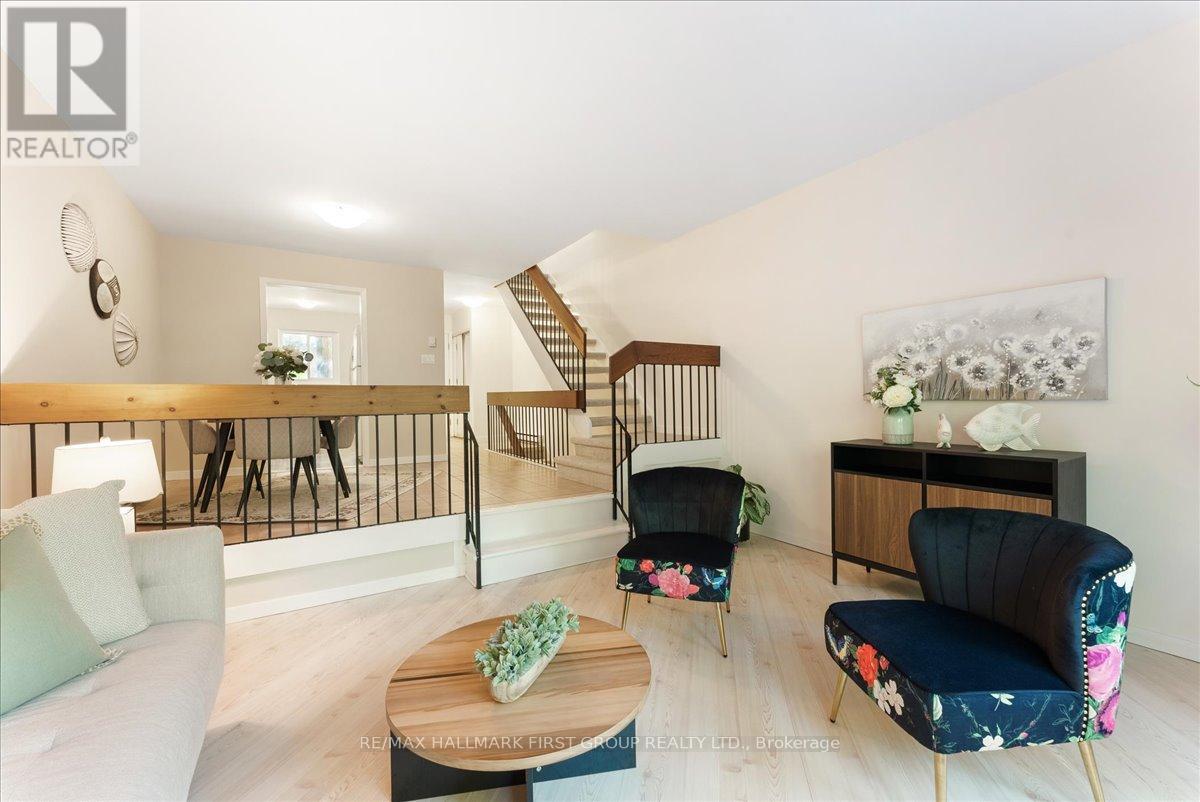 56 - 275 MANSE ROAD|Toronto (West Hill), Ontario M1E4X8