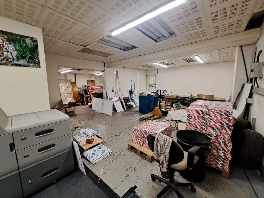 Additional image 11 of 24 Broad Street, Oldbury, West Midlands, B69 4SF