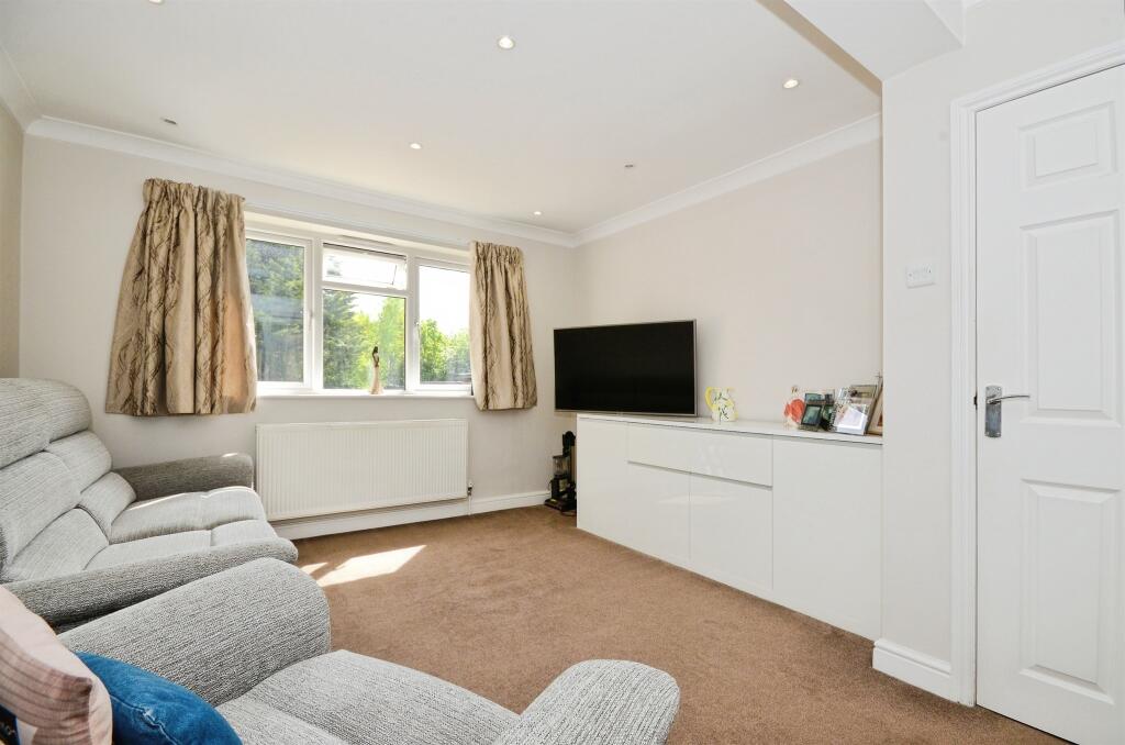 Additional image 11 of Batchwood Drive, ST. ALBANS