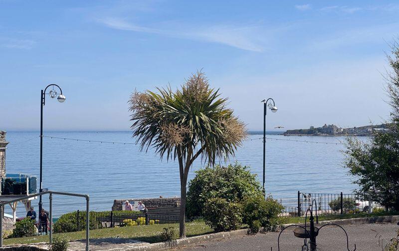 Additional image 4 of Direct Sea Views, 2 Double Bedroom Ground Floor Flat, Garage & Parking