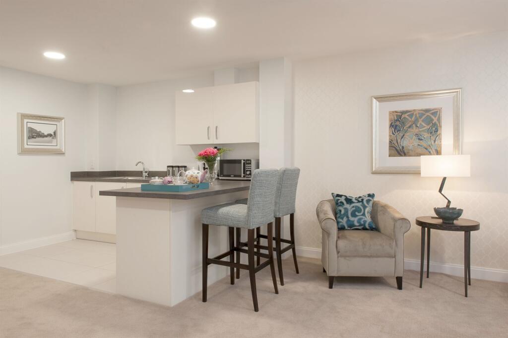 Additional image 16 of Broadstone