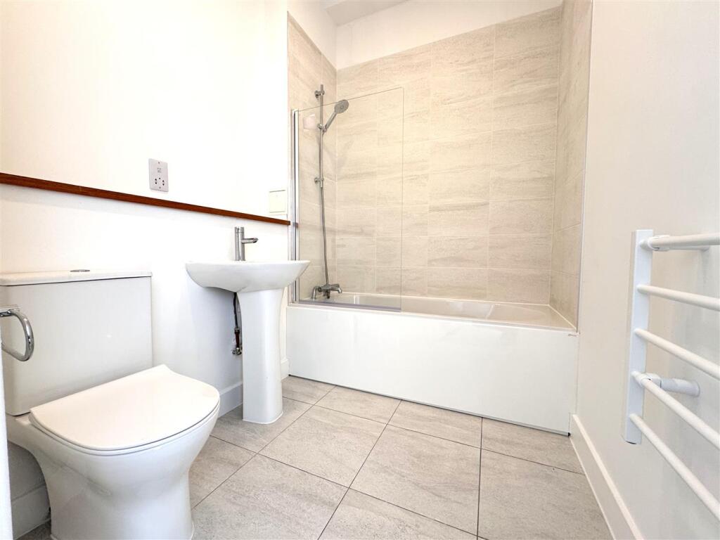 Additional image 10 of Hartington Place, Eastbourne BN21 3BG