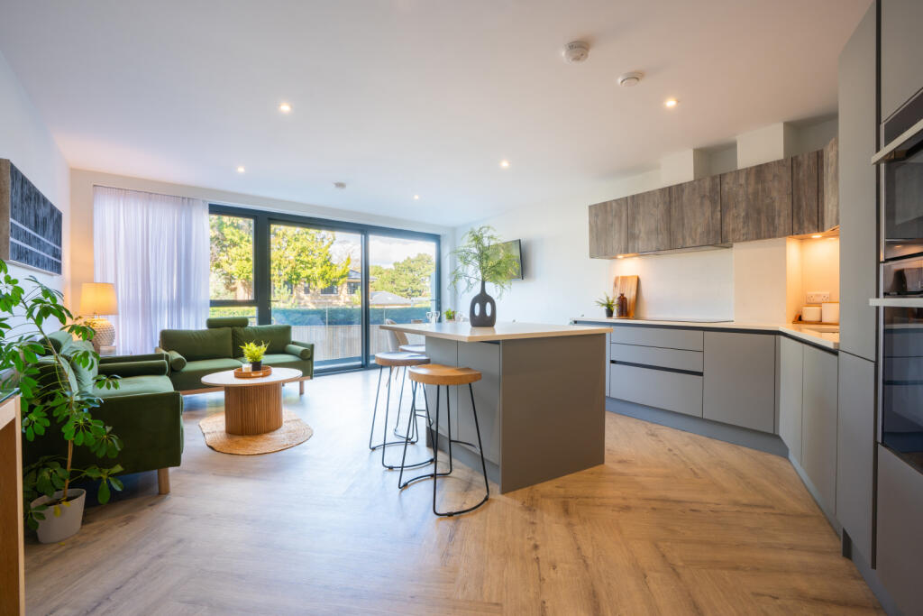 Additional image 20 of Martello Road South, Canford Cliffs, Poole, Dorset, BH13