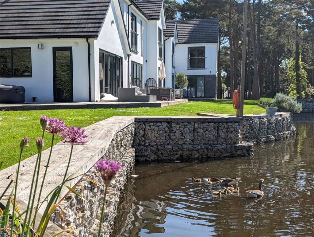 Additional image 27 of Avon Castle Drive, Ringwood, BH24