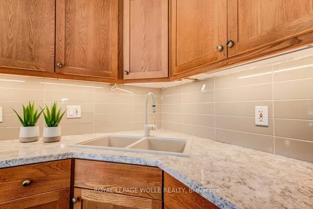 Additional image 10 of 165 Chandos Dr Unit 3