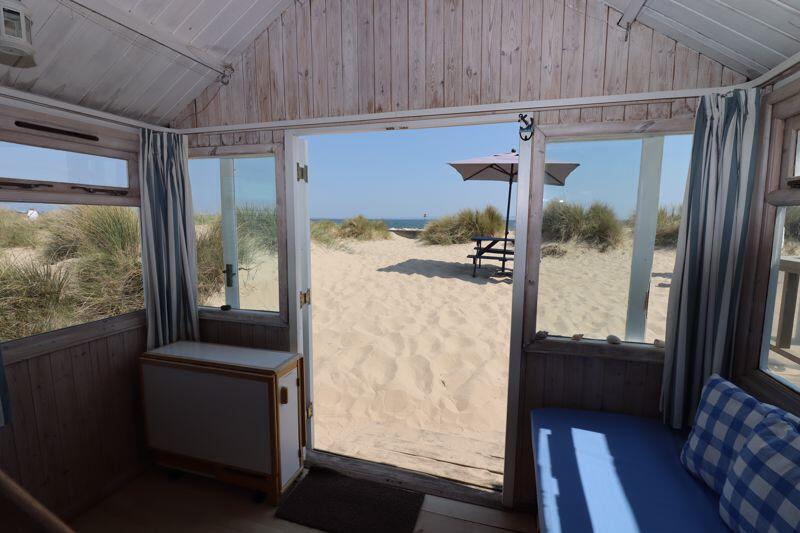 Additional image 6 of Mudeford Sand Spit hut 241