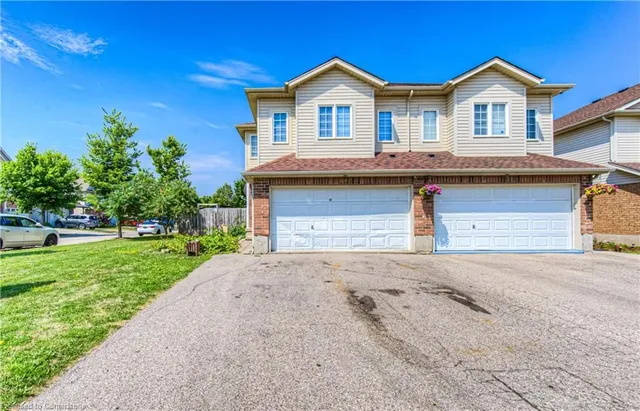 Additional image 2 of 40 Red Clover Cres