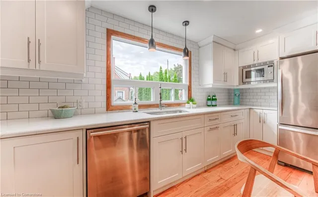 Additional image 15 of 32 Ellis Ave