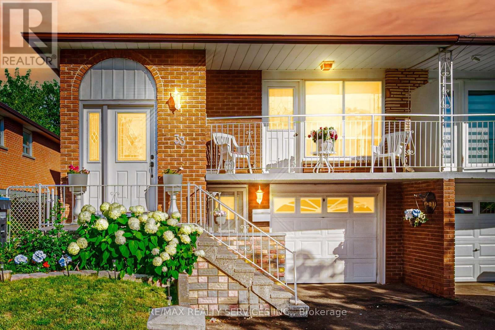 33 TOLTON DRIVE|Brampton (Brampton North), Ontario L6V2P9