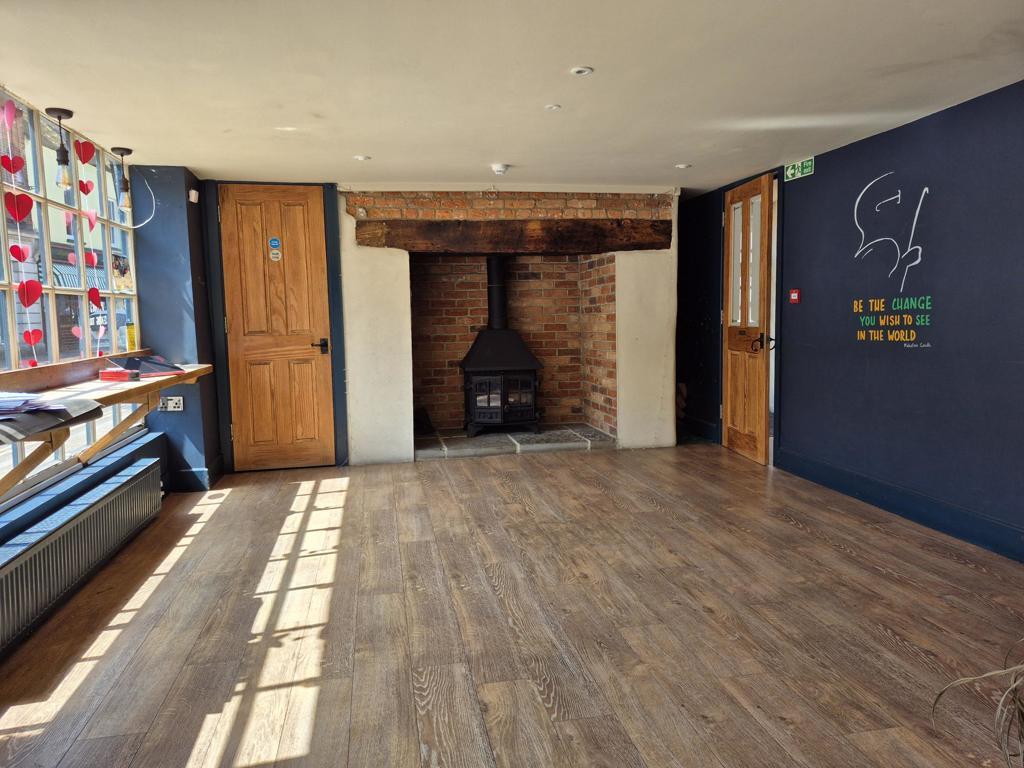 Additional image 4 of 22/24 High Street, Ringwood, Dorset