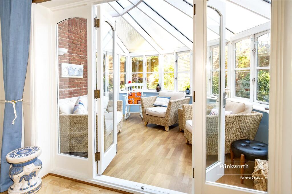 Additional image 14 of Friars Wood, Robins Way, Christchurch, Dorset, BH23