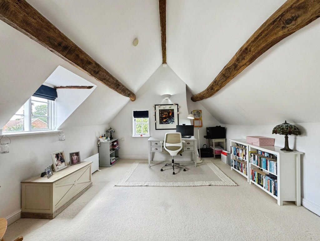 Additional image 19 of Wootton Wawen, Double Carport, Stunning Interior