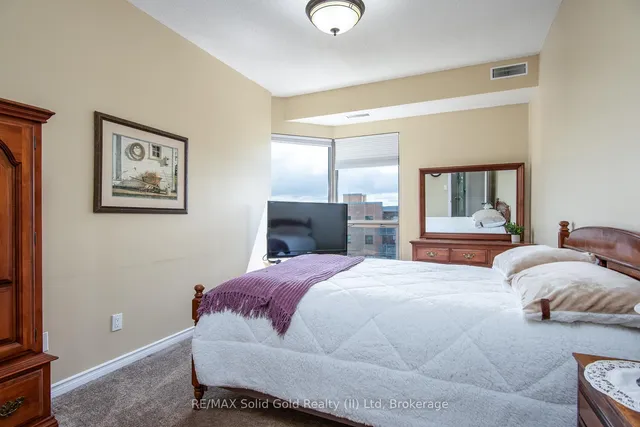 Additional image 21 of 3267 King St Unit 604