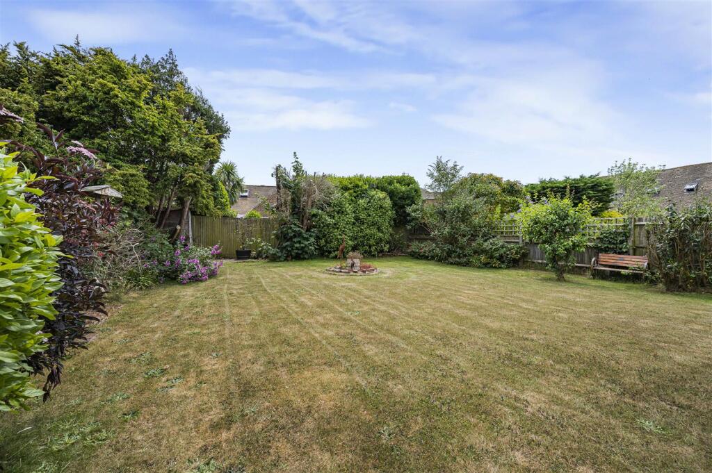 Additional image 15 of Chesterton Avenue, Seaford