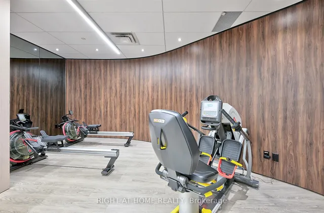 Additional image 27 of 1001 Bay St Unit 1110