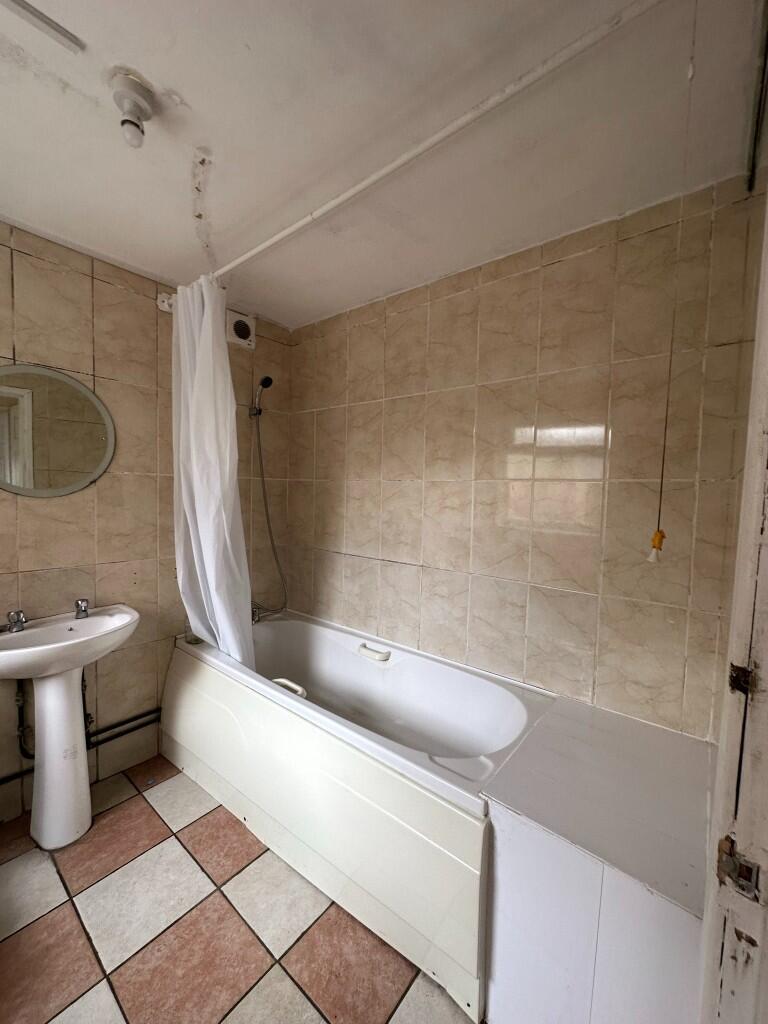 Additional image 7 of Topsham Road, Smethwick, West Midlands, B67