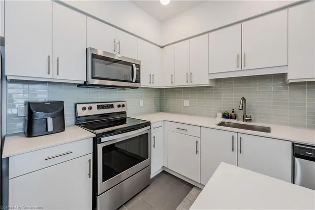 Additional image 5 of 399 Queen St Unit 313