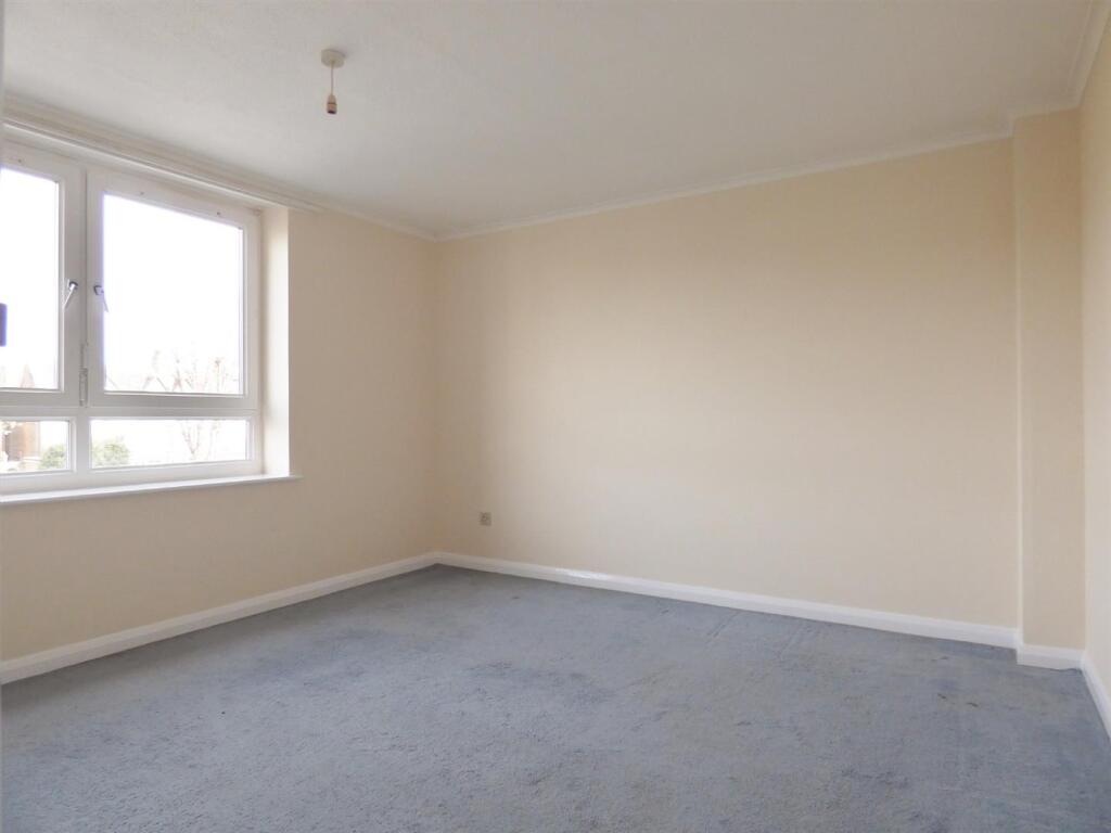 Additional image 4 of Kingmere, South Terrace, Littlehampton