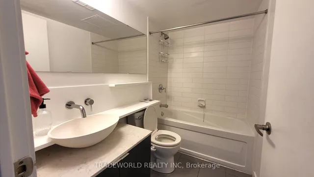 Additional image 9 of 15 Fort York Blvd Unit 2511