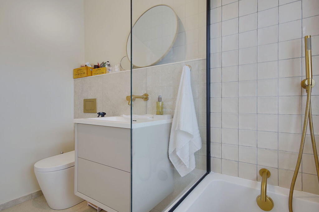 Additional image 23 of Thistlebarrow Road,Bournemouth,BH7 7AL