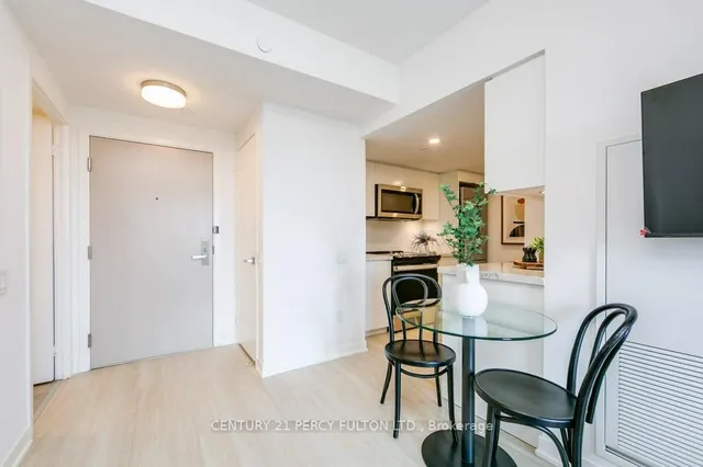 Additional image 4 of 500 Wilson Ave Unit 701