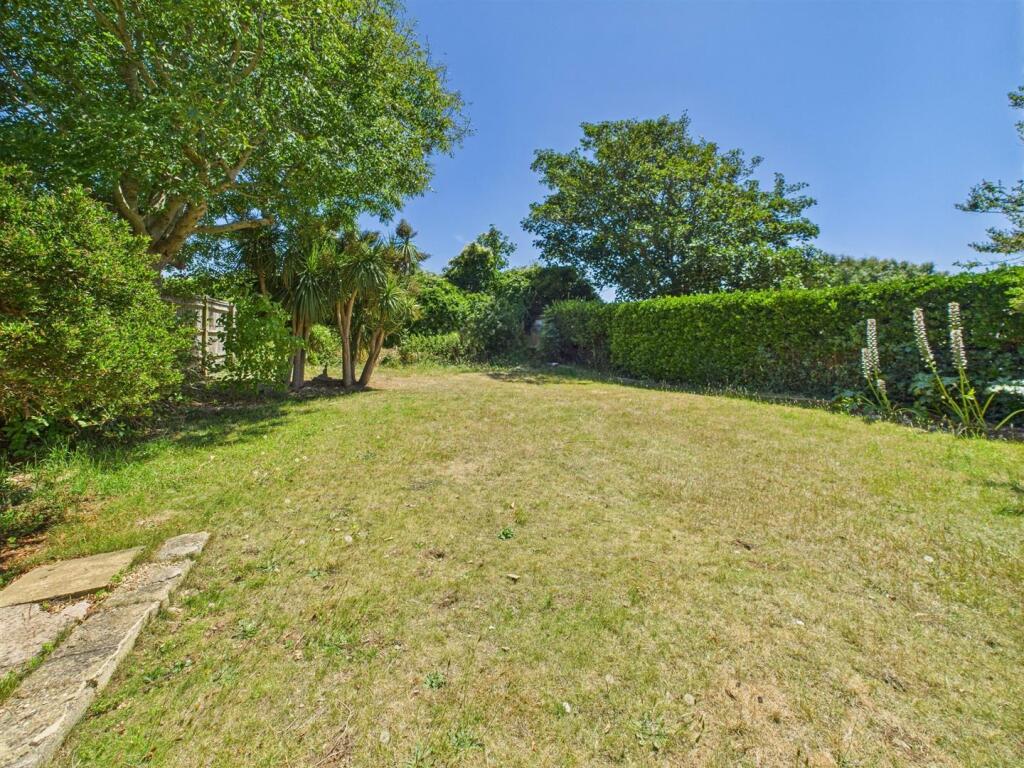 Additional image 6 of Broomfield Avenue, Telscombe Cliffs, Peacehaven