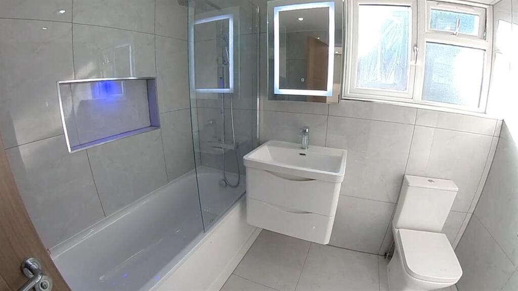 Additional image 3 of Flat 5, Woodfield House Flat, Bury, BL9