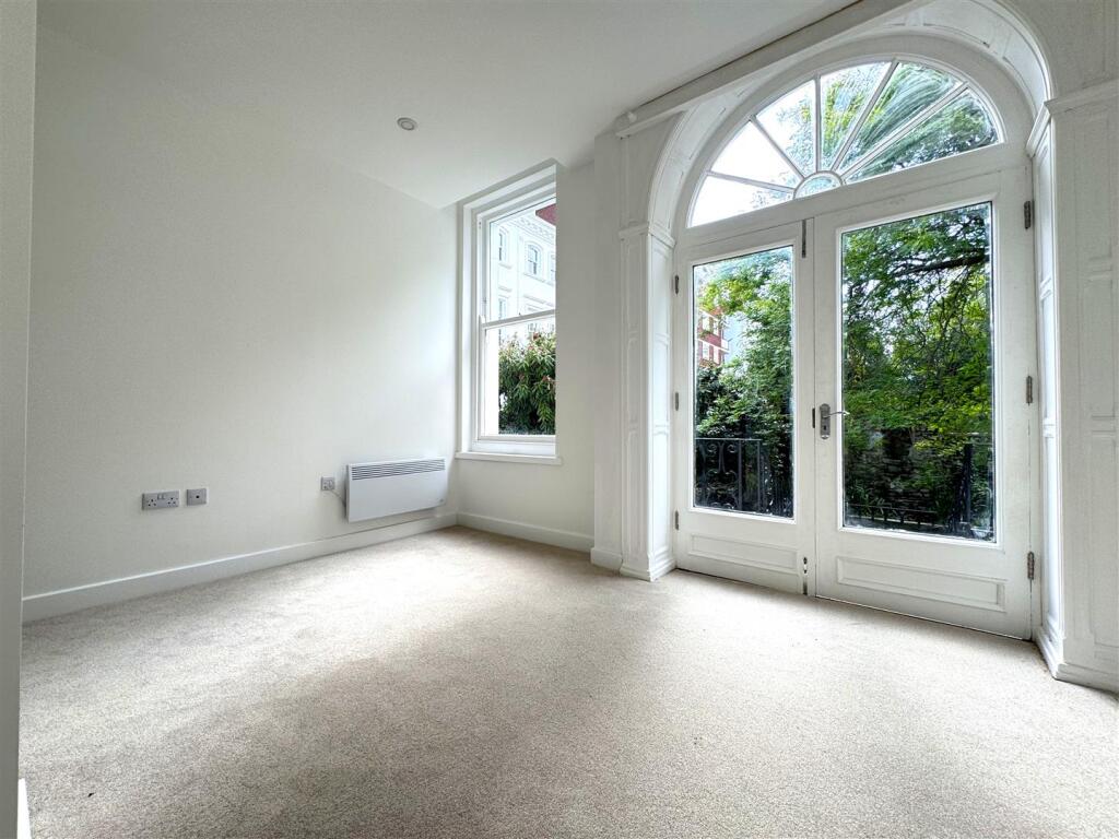 Additional image 8 of Hartington Place, Eastbourne BN21 3BG